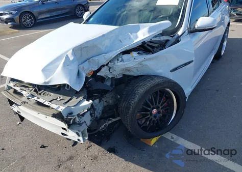 2016 Jaguar Xj Supercharged z USA, uszkodzony, nr VIN SAJWA1CE6GMV94084